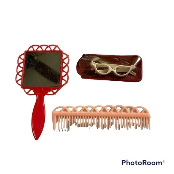 Vintage Vogue Doll Accessory Bundle Mirror Glasses Comb 50s 60s Kids Toy - Picture 1 of 5